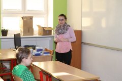 Beseda s pracovníkem EU 1-15