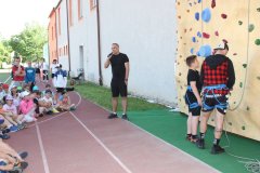 Den  dětí, otevření stěny 6-23