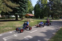 Prázdninová družina 8-21