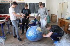 Sochy z PET lahví 5-17